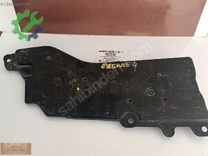 MEGANE 4 ARKA TAMPON MUHAFAZASI ORJİNAL 748A08709R