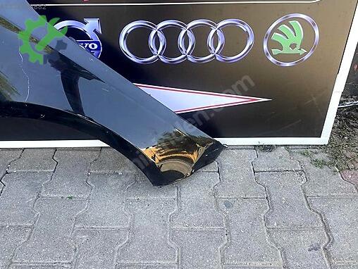 Mercedes-Benz A Sağ Ön Çamurluk çıkma parça