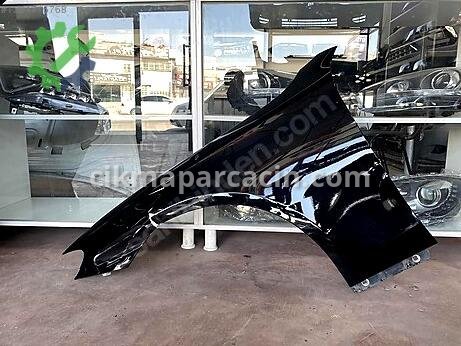 Mercedes-Benz E Sol Ön Çamurluk çıkma parça