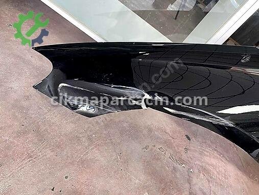 Mercedes-Benz E Sol Ön Çamurluk çıkma parça