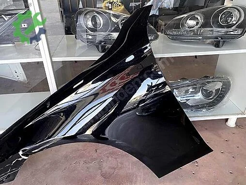 Mercedes-Benz E Sol Ön Çamurluk çıkma parça