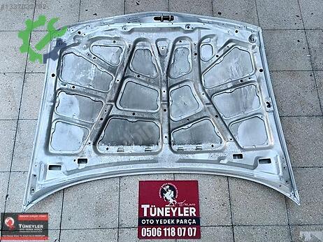Mitsubishi Carisma Kaput çıkma parça