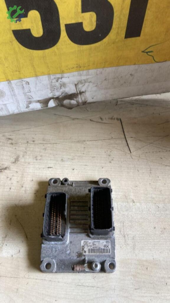 Opel Corsa Motor Beyni çıkma parça