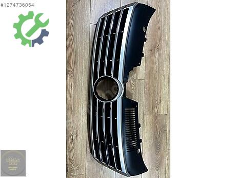 Volkswagen Passat Ön Panjur çıkma parça
