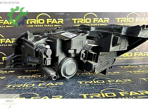 Peugeot 208 Sağ Ön Far 9833036180 çıkma parça