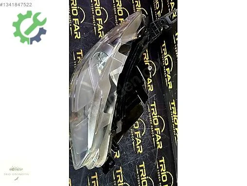Peugeot 301 Sağ Ön Far çıkma parça