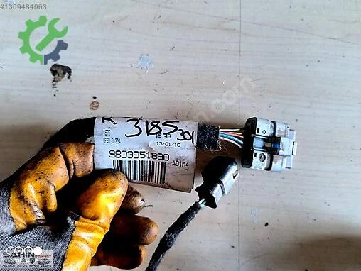 Peugeot 301 Sağ Ön Kapı çıkma parça