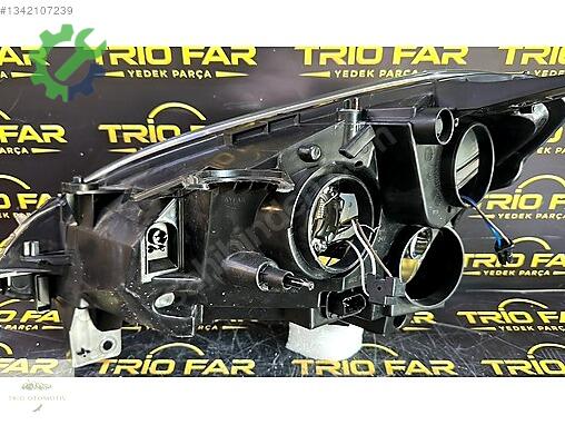 Peugeot Partner Sağ Ön Far çıkma parça