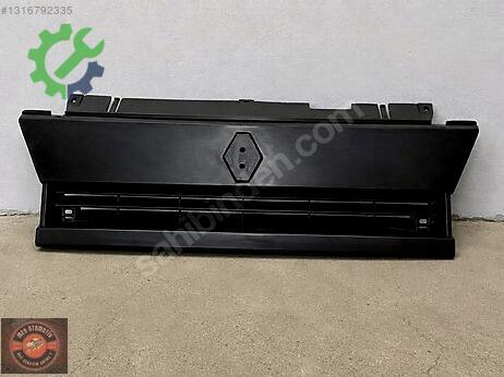 Renault 9 Ön Panjur 7700773693 çıkma parça