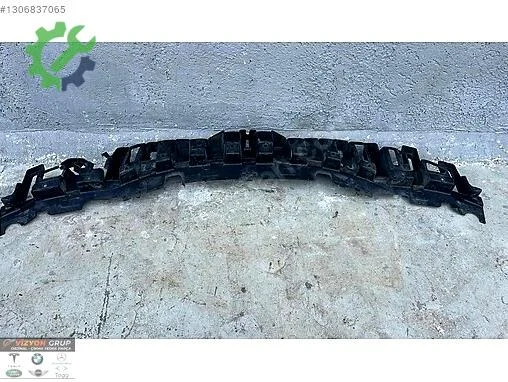 Land Rover Range Rover Tampon Braketi DK6217A793AA çıkma parça