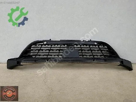 Renault Captur Ön Panjur 620260503R çıkma parça