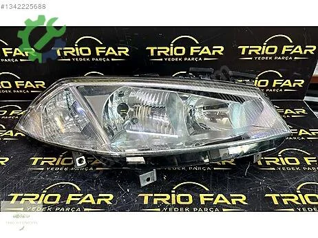 Renault Megane Sağ Ön Far çıkma parça