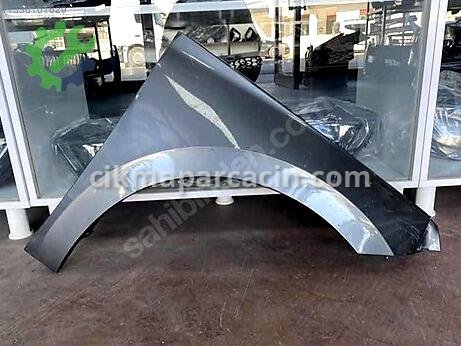 Skoda Kamiq Sağ Çamurluk çıkma parça