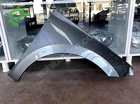Skoda Kamiq Sağ Çamurluk çıkma parça