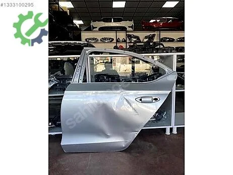 Skoda Octavia Sol Arka Kapı çıkma parça