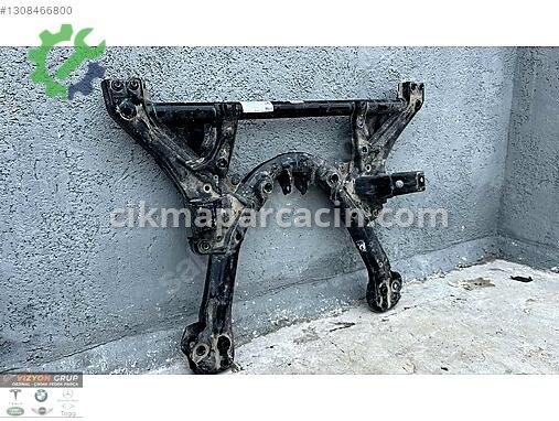 Tesla Model Y Ön Travers 1044531 çıkma parça