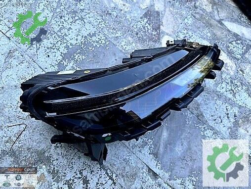 Tesla Model Y Sağ Ön Far 2074464-00-F çıkma parça
