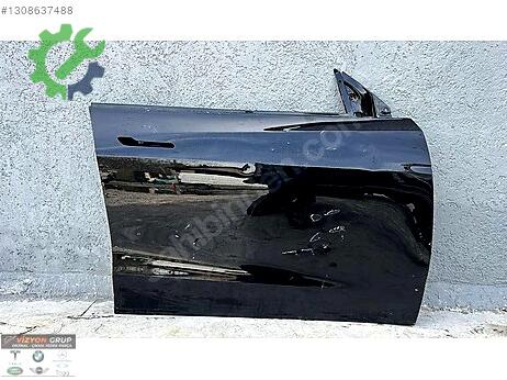 Tesla Model Y Sağ Kapı çıkma parça