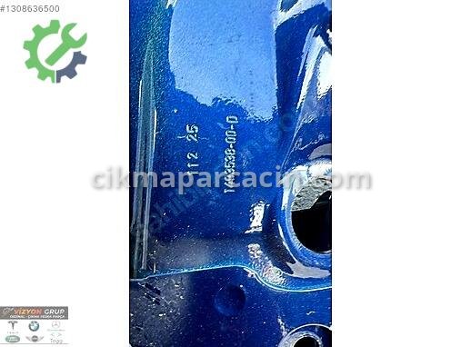 Tesla Model Y Sağ Ön Kapı çıkma parça