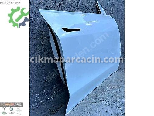 Tesla Model Y Sağ Ön Kapı çıkma parça