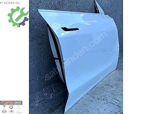 Tesla Model Y Sağ Ön Kapı çıkma parça