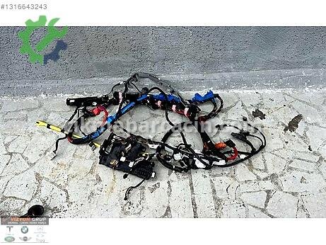 Tesla Model Y Elektrik Tesisatı çıkma parça