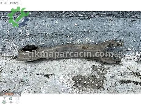 Tesla Model Y Salıncak (Alt Tabla) çıkma parça