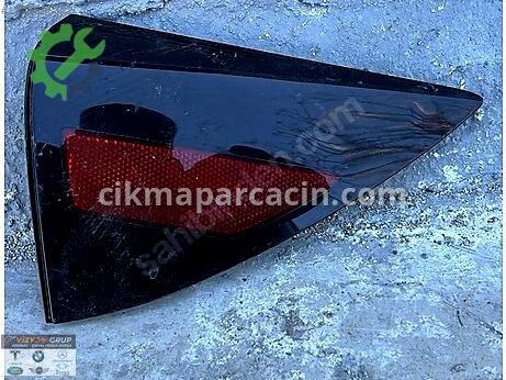 Tesla Model Y Sağ Arka Stop çıkma parça