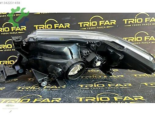 Toyota Hilux Sağ Ön Far çıkma parça