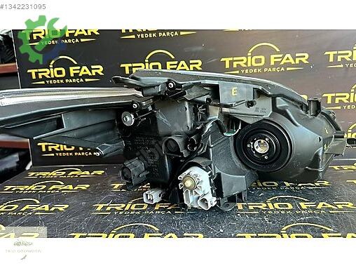 Toyota Prius Sol Ön Far çıkma parça