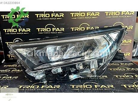 Toyota RAV4 Sol Ön Far çıkma parça