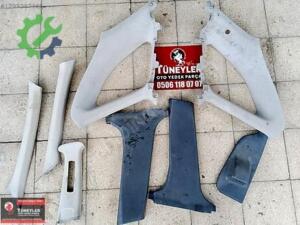 TÜNEYLER ‘DEN MAZDA 323 DİREK PLASTİKLERİ 1999 2003
