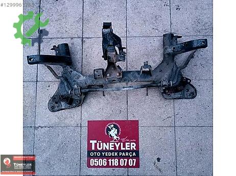 Mazda 323 Travers çıkma parça