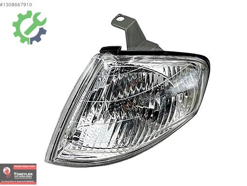 Mazda 323 Sinyal çıkma parça