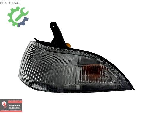 Toyota Corolla Sinyal çıkma parça