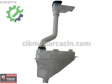 Toyota Hilux Cam Suyu Deposu çıkma parça
