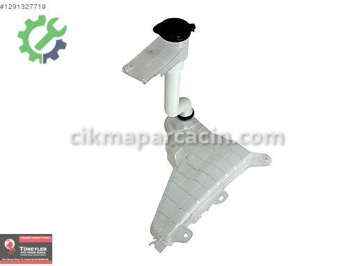 Toyota Hilux Cam Suyu Deposu çıkma parça
