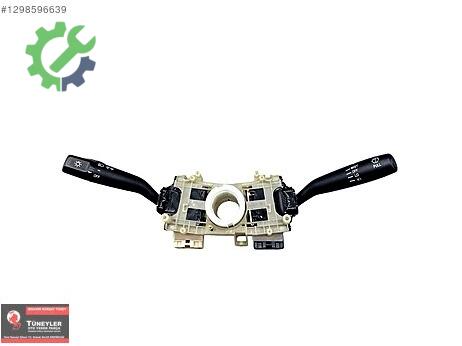 Toyota Hilux Sinyal Kolu çıkma parça