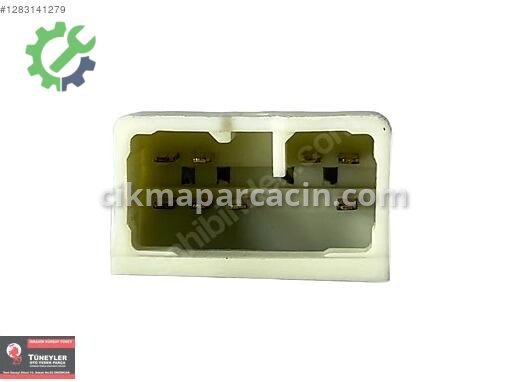 Toyota Yaris Cam Düğmesi çıkma parça