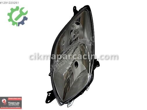 Toyota Yaris Far çıkma parça