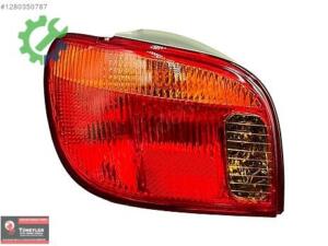 TÜNEYLER ‘DEN TOYOTA YARİS STOP LAMBASI TAKIMI 2003 2005