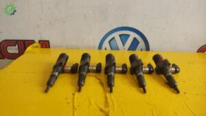 VOLKSWAGEN PASSAT GOLF 2.0 TDİ ENJEKTÖR TAKIMI 03G130073S