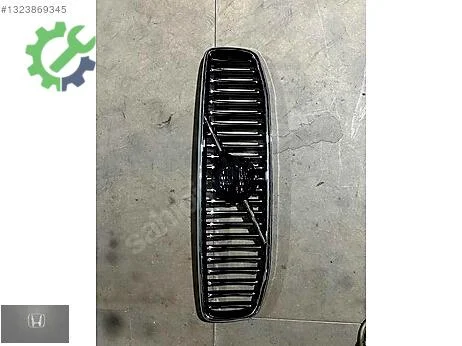 Volvo S90 Ön Panjur çıkma parça