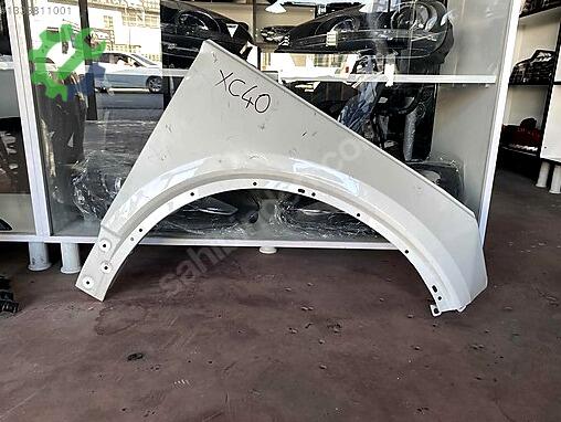Volvo XC 40 Sağ Ön Çamurluk çıkma parça