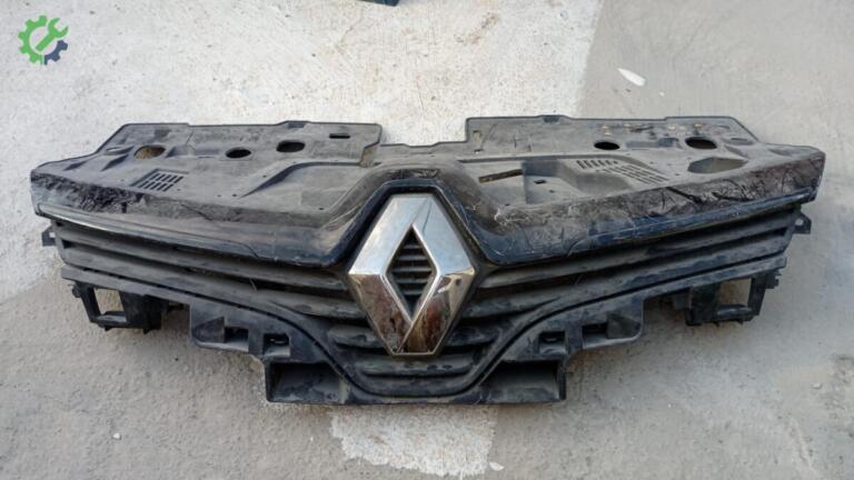 Renault Clio Ön Panjur çıkma parça