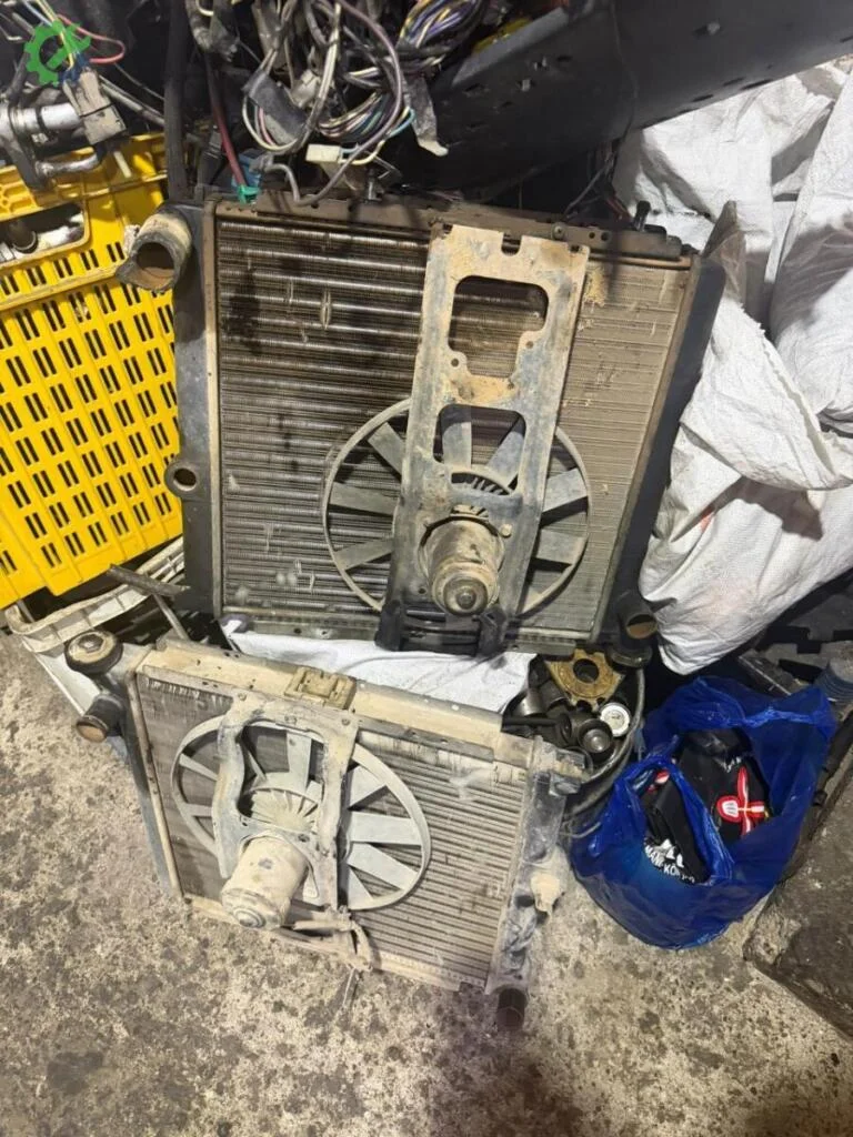 Renault R9 Radyatör çıkma parça