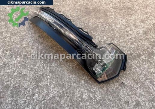 Audi A3 Ayna Sinyali çıkma parça