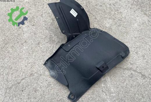 Audi A3 Sol Davlumbaz 8P0821191B çıkma parça