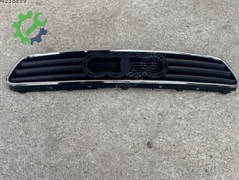 Audi A3 Ön Panjur 8L08076673FZ çıkma parça