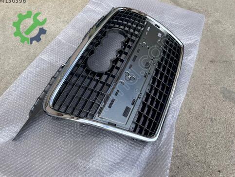 Audi A3 Ön Panjur 8P4853651 çıkma parça